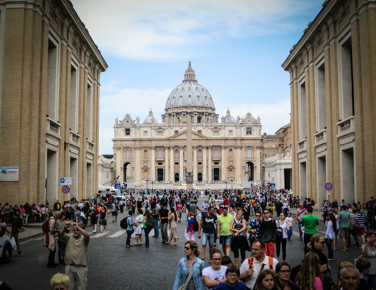 Descubre los precios de un tour por el Vaticano